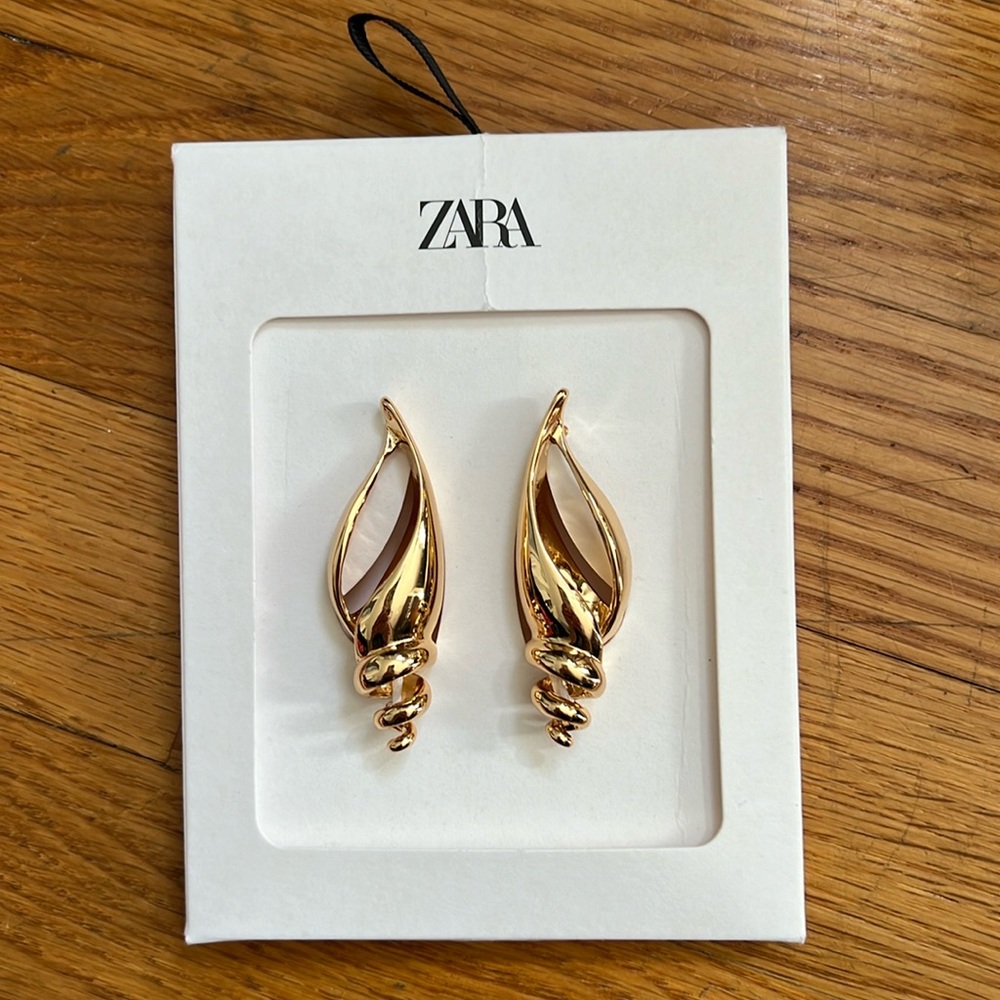 Zara snail shell earrings